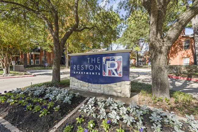 The Reston Apartments in Conroe, TX - Foto de edificio - Building Photo