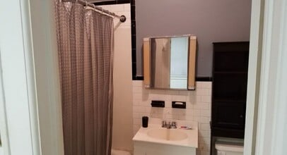 325 10th Ave in Paterson, NJ - Building Photo - Building Photo