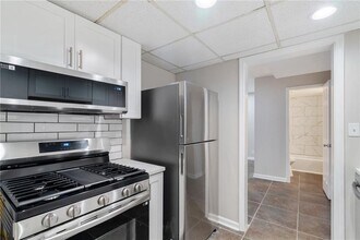 1447 Southland Vista Ct NE in Atlanta, GA - Building Photo - Building Photo