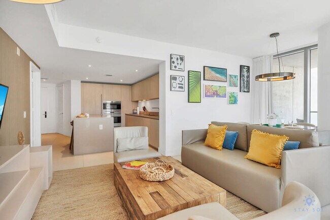 4111 S Ocean Dr in Hollywood, FL - Foto de edificio - Building Photo