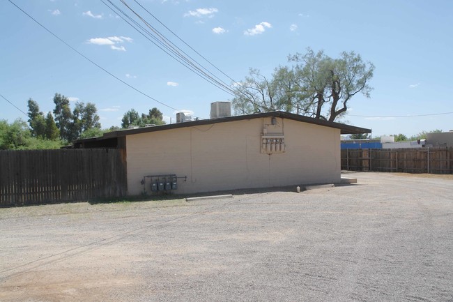 1260-1266 E Halcyon Rd in Tucson, AZ - Foto de edificio - Building Photo