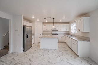 12220 W Terrazzo Dr in Nampa, ID - Building Photo - Building Photo