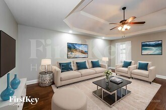 3756 Silver Fox Ln in Clarksville, TN - Foto de edificio - Building Photo