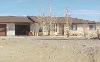 627 Seville Rd in Pinon Hills, CA - Building Photo