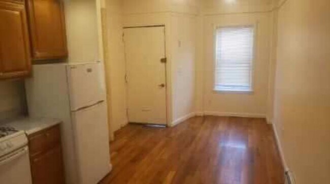 288 Beacon St, Unit 1 in Somerville, MA - Building Photo - Building Photo