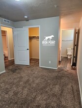 5678 S Summit Creek Way in Boise, ID - Building Photo - Building Photo