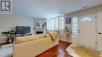 245-245 Cumberland St in Ottawa, ON - Building Photo - Building Photo