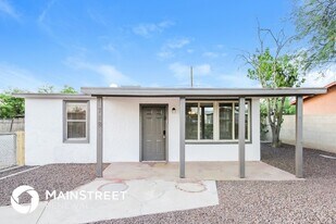 718 W Louisiana St in Tucson, AZ - Building Photo
