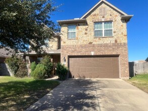 1903 Cedar Ridge Ln in Houston, TX - Building Photo - Building Photo