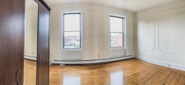 209 Washington St in Hoboken, NJ - Building Photo - Building Photo