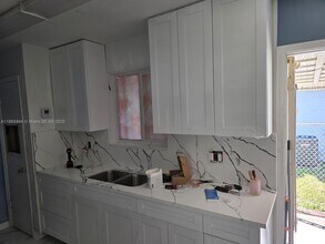 2312 Van Buren St in Hollywood, FL - Building Photo - Building Photo