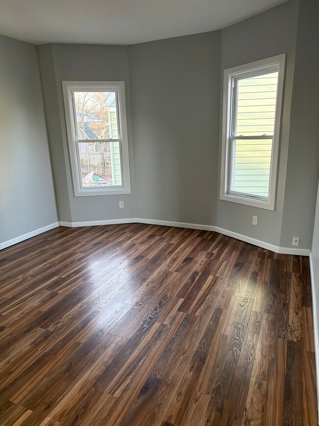 230 N Maple Ave, Unit 2nd floor in East Orange, NJ - Building Photo - Building Photo