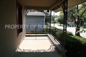 308 W Stadium Ave in West Lafayette, IN - Foto de edificio - Building Photo