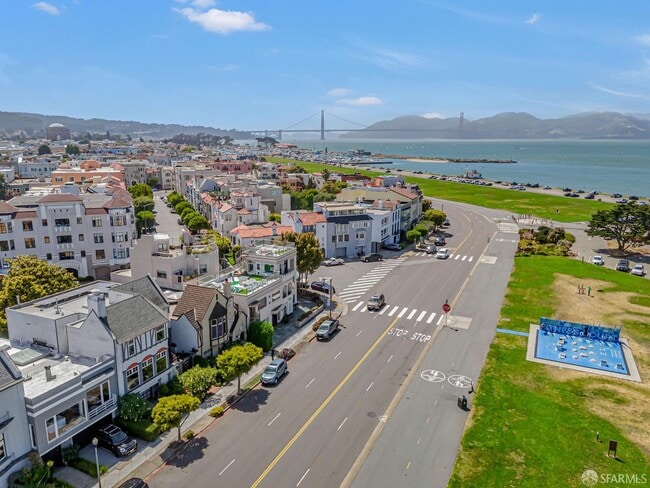 181 Marina Blvd in San Francisco, CA - Building Photo - Building Photo