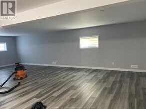204 Beechwood Dr in Lakeshore, ON - Building Photo - Building Photo
