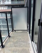 285 Dufferin St in Toronto, ON - Building Photo - Building Photo