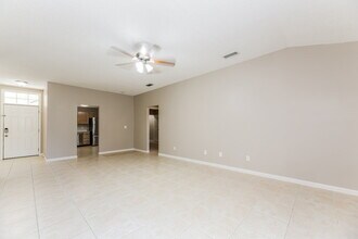 3815 Purcellville Ct in Jacksonville, FL - Building Photo - Building Photo