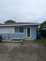 1323 NW 3rd Ave, Unit 1323 in Fort Lauderdale, FL - Building Photo