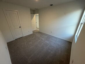 10551 Aqueduct Crk in San Antonio, TX - Building Photo - Building Photo