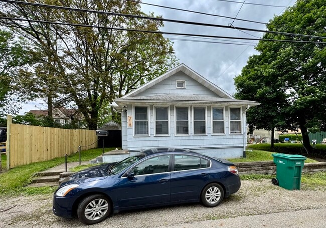 318 S Locust St in Urbana, OH - Building Photo - Building Photo