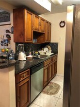 2942 NW 55th Ave in Lauderhill, FL - Building Photo - Building Photo