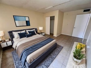2800 NW 56th Ave in Lauderhill, FL - Building Photo - Building Photo