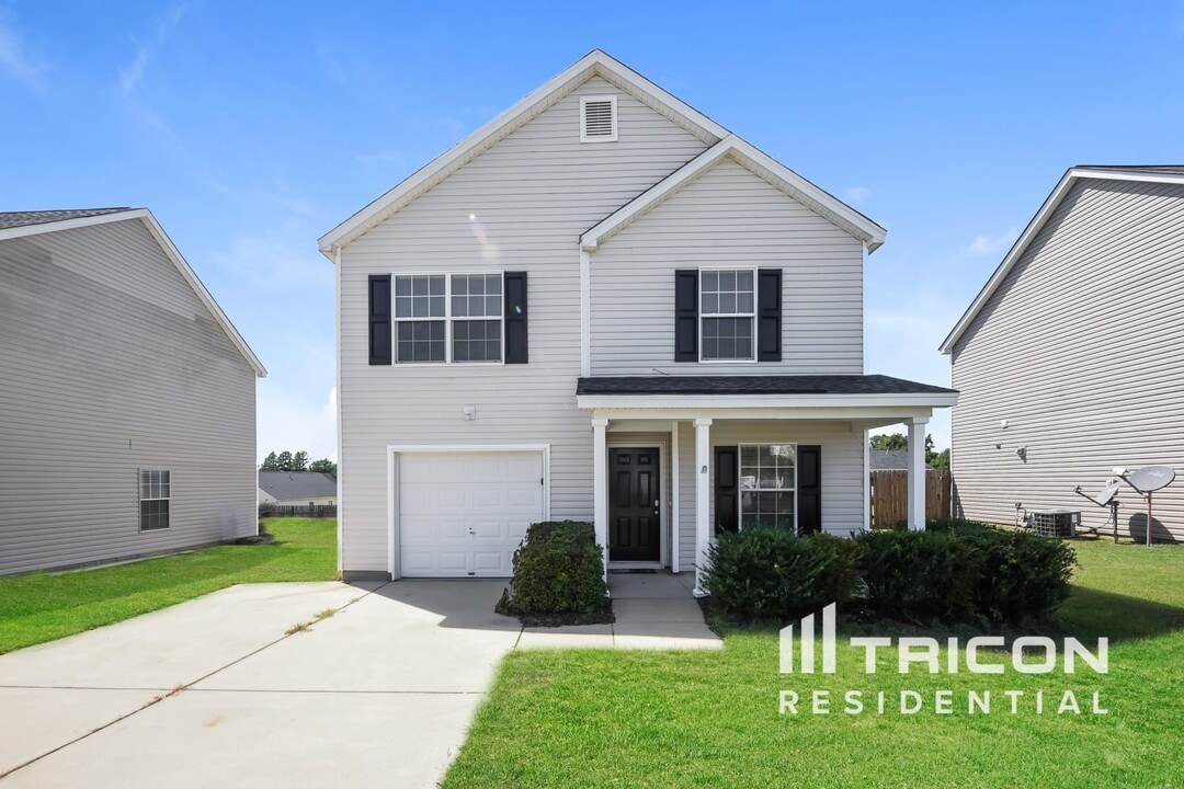 141 Grafton Ln in Lexington, SC - Building Photo