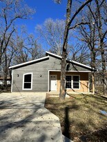 118 Red Bird Ln in Gun Barrel City, TX - Building Photo