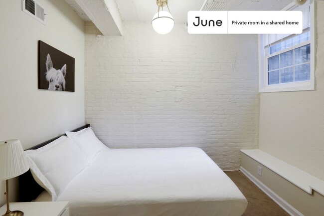 property at 1815 S St NW