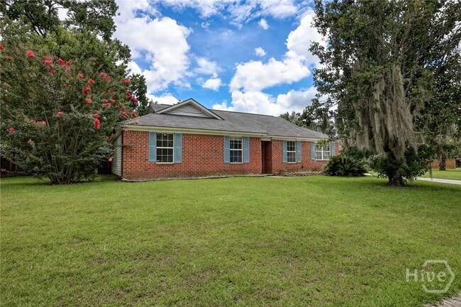 property at 110 Laurelwood Dr