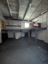 86 Main St in East Windsor, CT - Building Photo - Building Photo