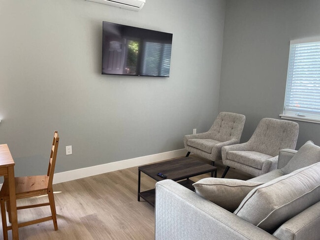 198 Vía Del Sol in Walnut Creek, CA - Building Photo - Building Photo