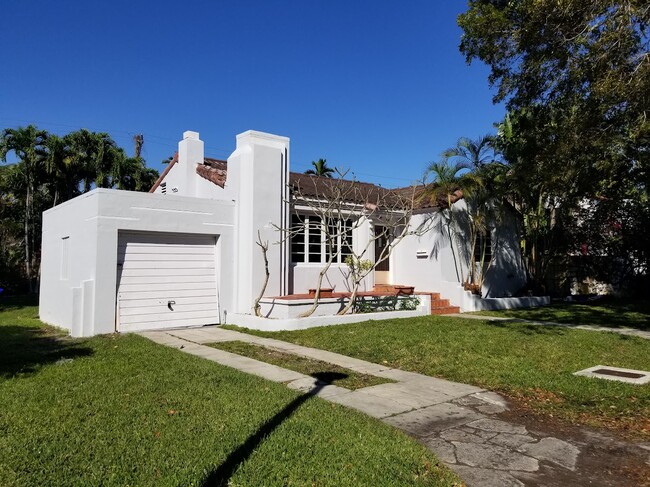 777 NE 72nd St in Miami, FL - Foto de edificio - Building Photo