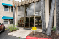 Tres Verde in Carlsbad, CA - Foto de edificio - Building Photo