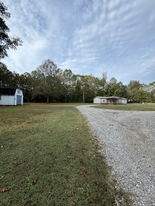 3167 SC-201 in Due West, SC - Building Photo