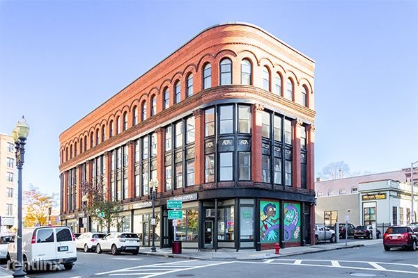 145 Munroe St-Unit -145-401 in Lynn, MA - Building Photo - Building Photo