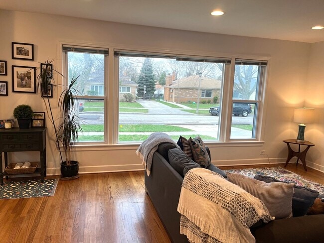 8717 Karlov Ave in Skokie, IL - Building Photo - Building Photo