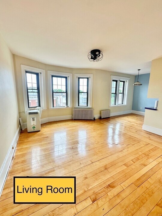 1161 Commonwealth Ave, Unit #1 in Boston, MA - Foto de edificio
