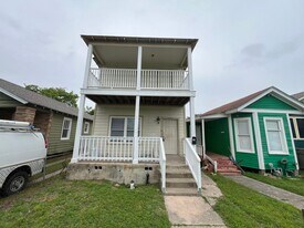 4018 Ursuline St in Galveston, TX - Building Photo