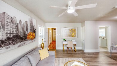 128 Claremont Ave in San Antonio, TX - Building Photo - Building Photo