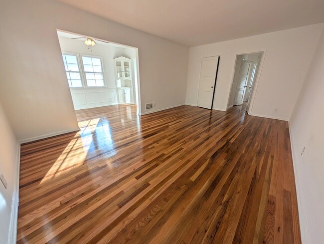 838 N Sweetzer Ave in Los Angeles, CA - Building Photo - Building Photo