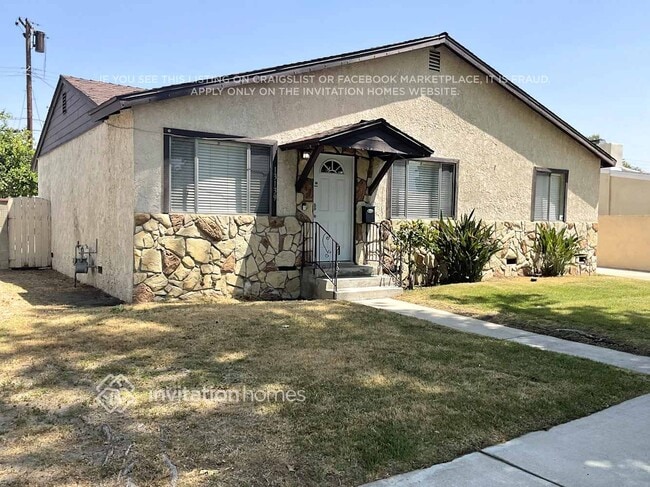 13139 Archwood St in Los Angeles, CA - Building Photo - Building Photo