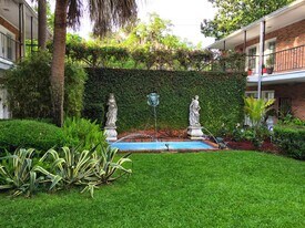 Fort King Manor in Ocala, FL - Building Photo