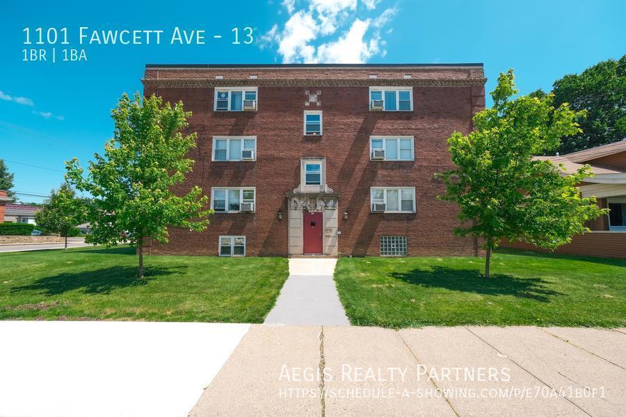 1101 Fawcett Ave, Unit 13 in White Oak, PA - Building Photo