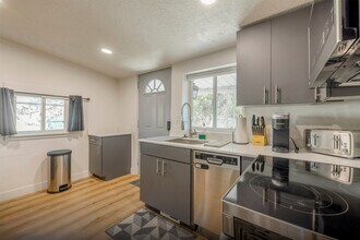 1219 W 500 S in Salt Lake City, UT - Building Photo - Building Photo