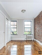 East 10th Street, Unit 02C in New York, NY - Building Photo - Building Photo