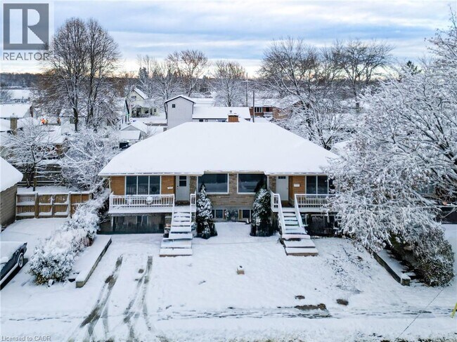 106 South Street E in Aylmer, ON - Building Photo - Building Photo