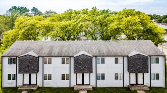 829 Elmer Ave, Unit 829 Elmer Ave, Fort Wayne, IN 46808 in Fort Wayne, IN - Building Photo