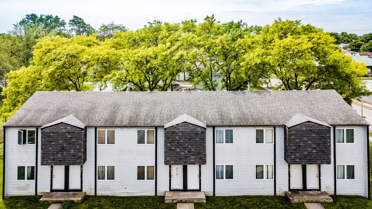 829 Elmer Ave, Unit 829 Elmer Ave, Fort Wayne, IN 46808 in Fort Wayne, IN - Building Photo