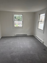 8 East St in New Milford, CT - Building Photo - Building Photo
